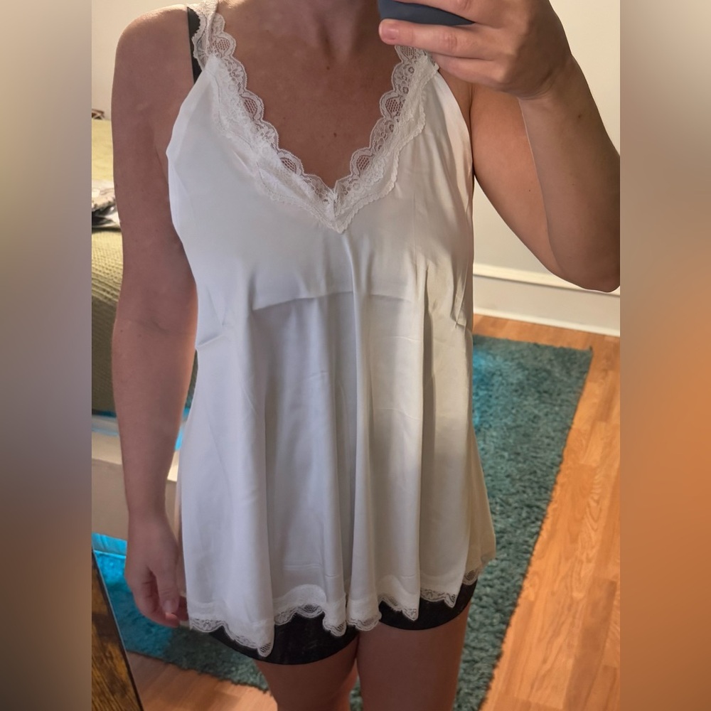 POL White Sleeveless Peplum Camisole